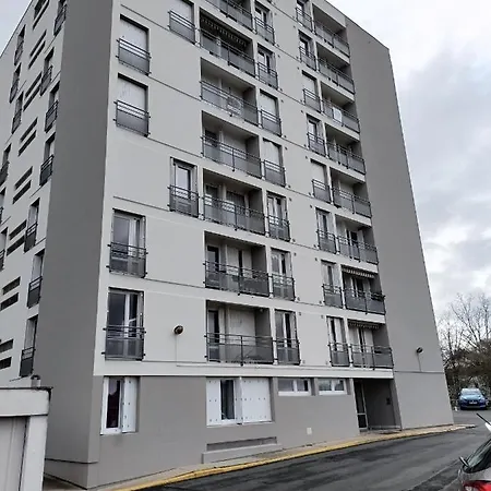 Centre , Super 6 Voyageurs Montluçon