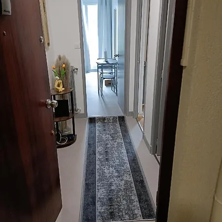 Appartement Centre , Super 6 Voyageurs *